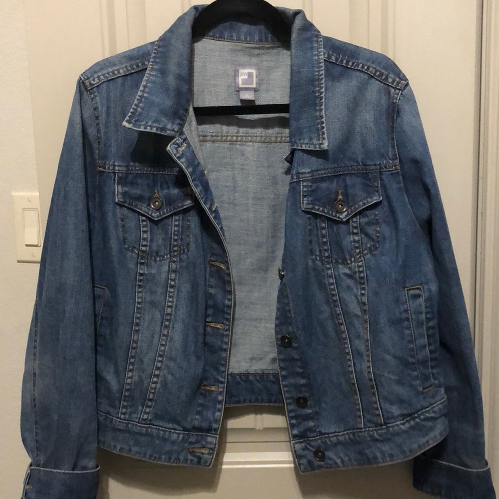 JCPENNY’S denim jacket (used) in good condition!